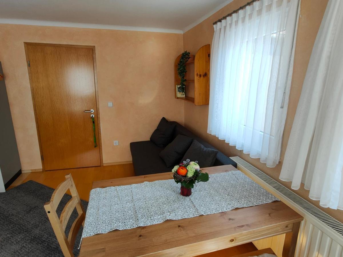 Zentrale & Ruhige Ferienwohnung Mössingen Kültér fotó